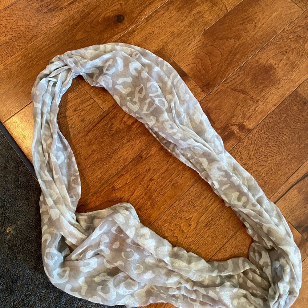 scarf
